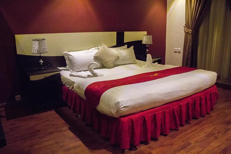 Merfal Hotel Apartments Al Taawan Riaad Buitenkant foto